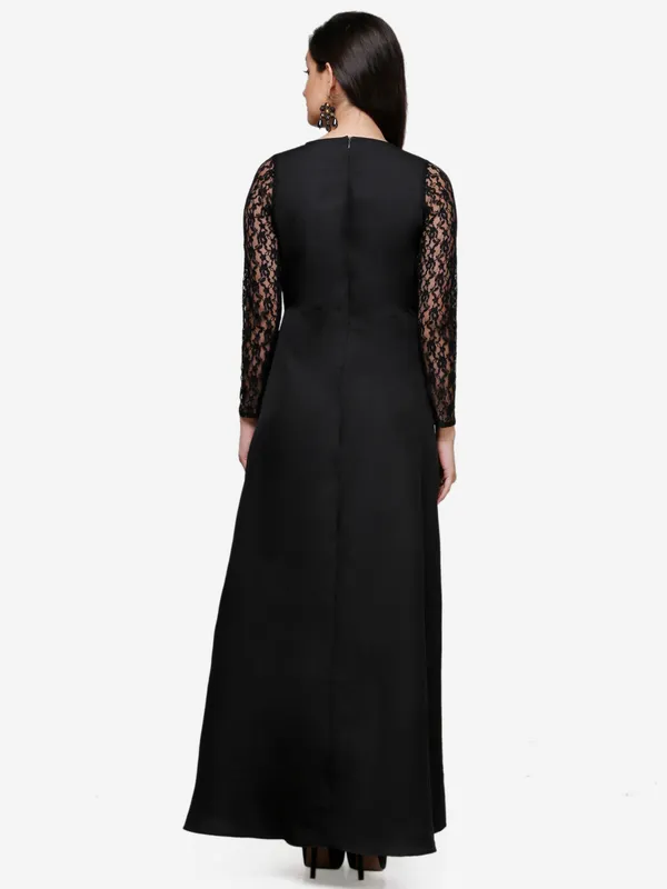 Black_Floral_Lace_Full_Sleeves_Jewel_Neck_Pleated_Empire_Waist_Evening_Long_Gown_Dress