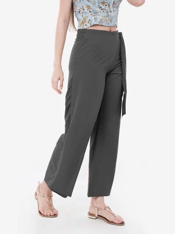 Grey_Regular_Fit_Solid_Parallel_Wrap_Trousers