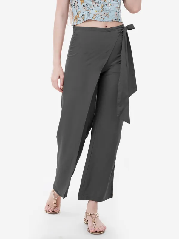 Grey_Regular_Fit_Solid_Parallel_Wrap_Trousers
