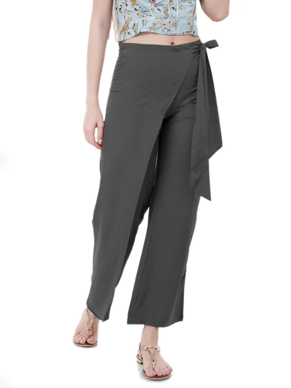 Grey_Regular_Fit_Solid_Parallel_Wrap_Trousers