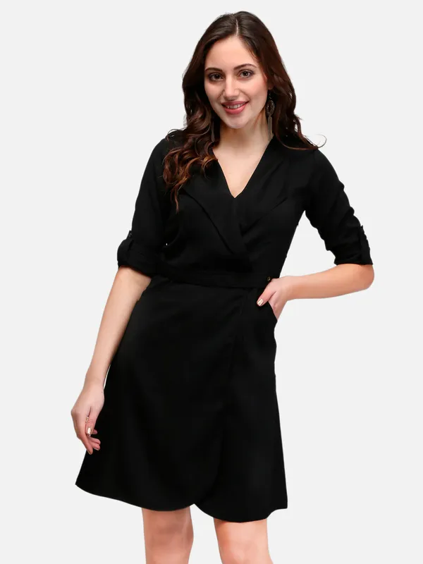 Black_Lapel_Collar_Two_Front_Pockets_Day_To_Night_Out_Classy_Wrap_Dress