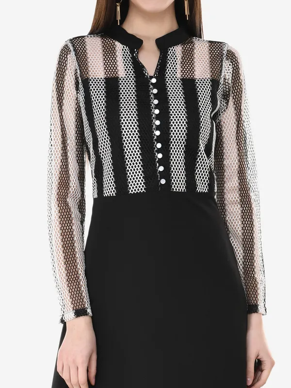 Black_&_White_Lace_Empire_Waist_Front_Button_Design_A-Line_Long_Indo_Western_Dress_For_Women
