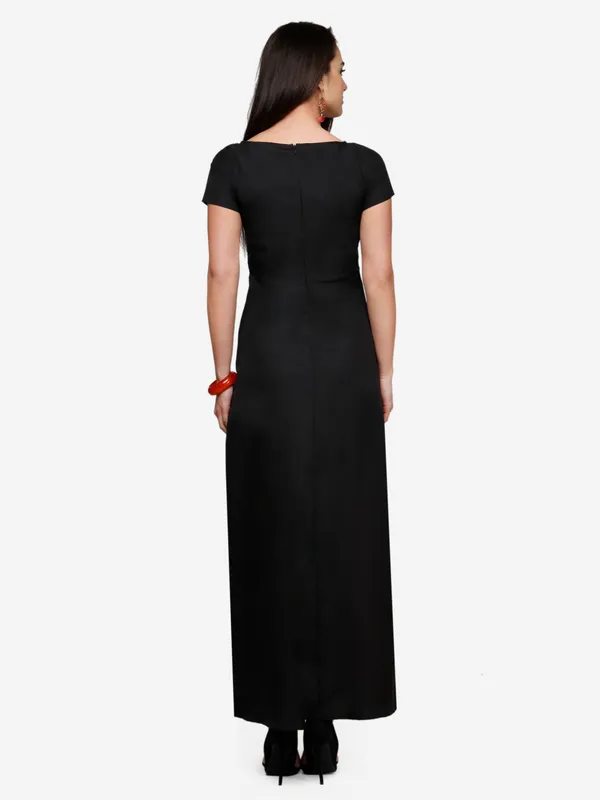 Black_Pink_Blocked_Half_Sleeves_Empire_Waist_Trendy_Maxi_Dress_For_Women