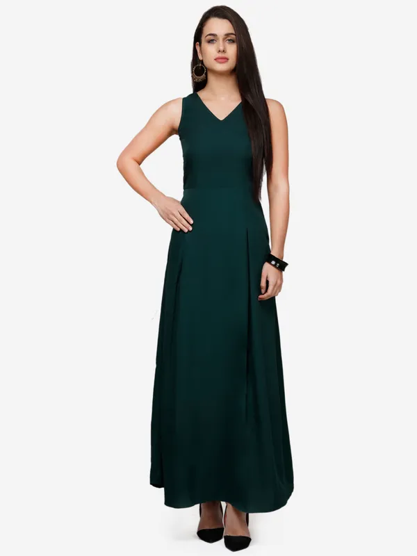 Green_Solid_V-Neck_Sleeveless_A-Line_Long_Maxi_Dress_For_Women