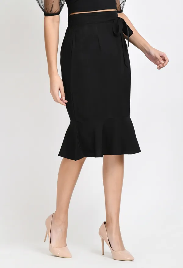 Black_Solid_Peplum_Skirt_For_Women