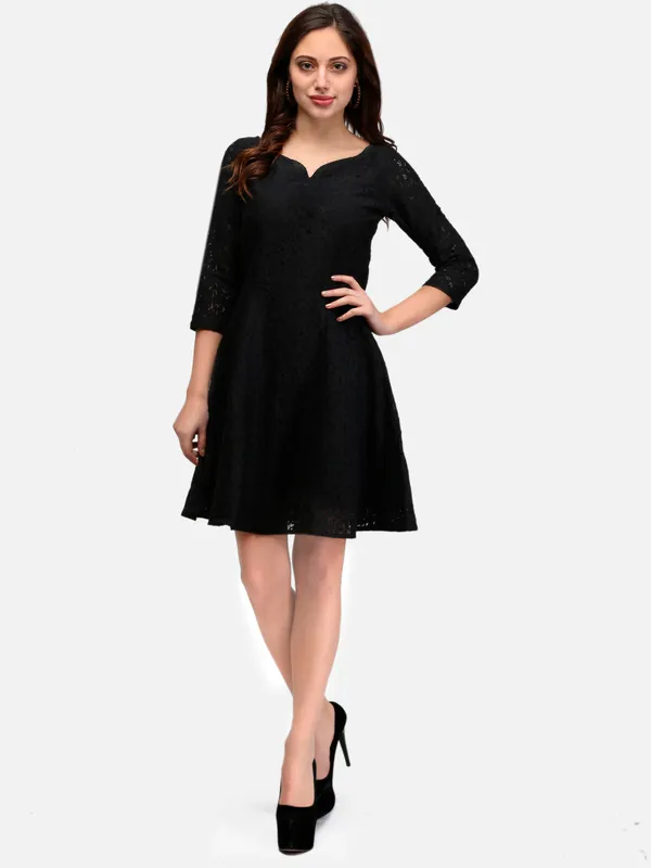 Black_Sweetheart_Neckline_Fit_&_Flare_Empire_Waist_Lace_Dress