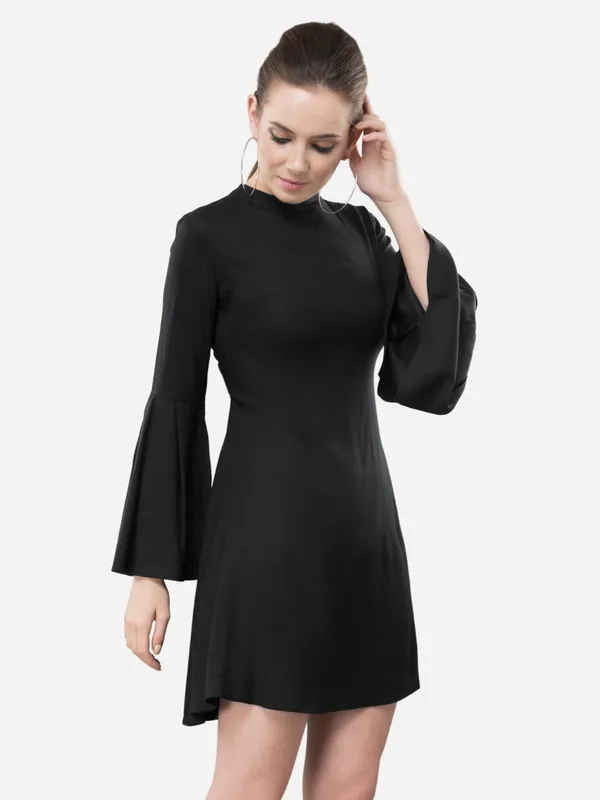 Black_Crepe_A-Line_Dress_For_Women