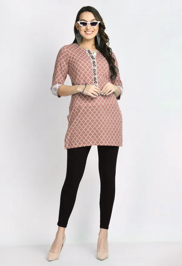 V&M_Black_Women_Cotton_Slim_Fit_Ankle-Length_Leggings