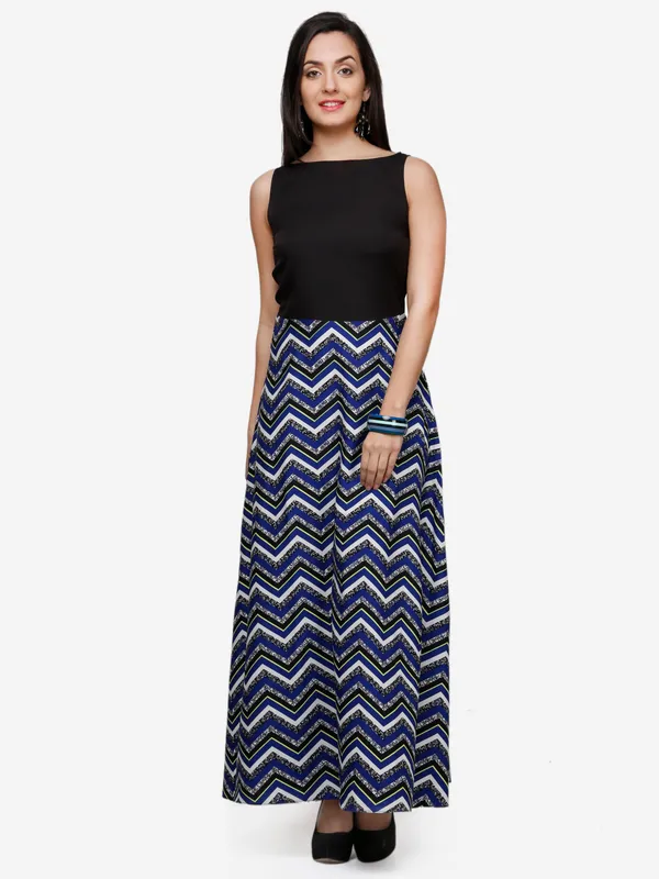 Black_Chevron_Printed_Floor_Length_Empire_Waist_Maxi_Dress_For_Women
