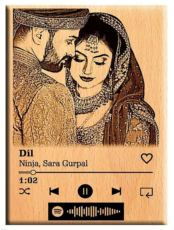 Brown_Customized_Engraved_Wooden_Spotify_Photo_Frame_For_Your_Loved_One_(7_X_5_In)