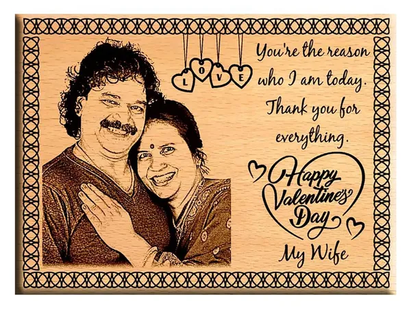 Brown_Customized_Engraved_Wooden_Valentine_Day_Photo_Frame_For_Couple_(7_X_5_In)