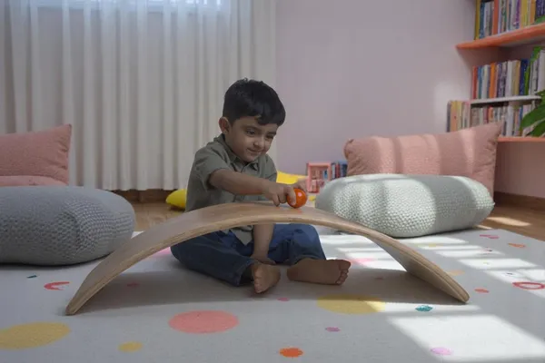 Beige_Wooden_Balancing_Board_Toy_For_Kids