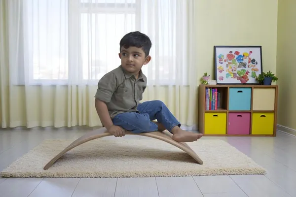 Beige_Wooden_Balancing_Board_Toy_For_Kids
