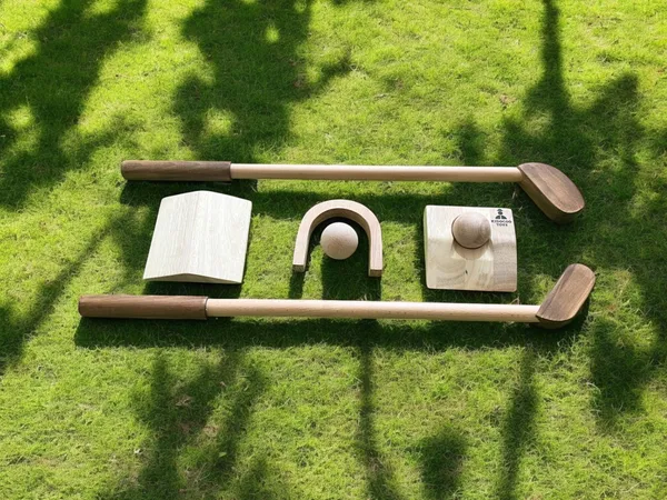 Beige_Wooden_Premium_Golf_Set_Toy_For_Kids