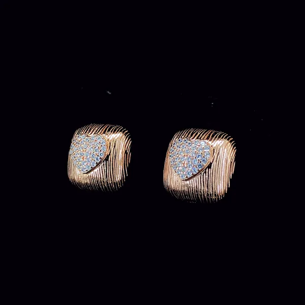 Elegant_Heart-Cut_Cz_Stud_Earrings