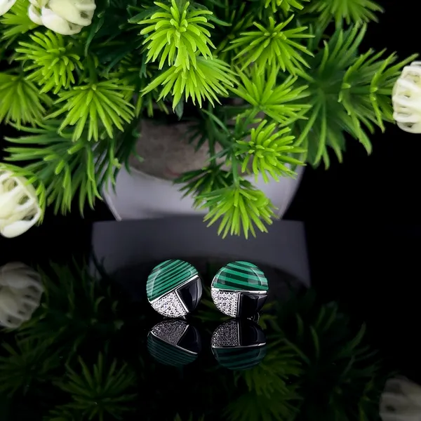 Emerald_Mosaic_Designer_Stud_Earrings