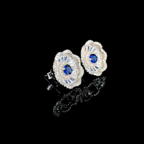 Royal_Sapphire_Bloom_Stud_Earrings