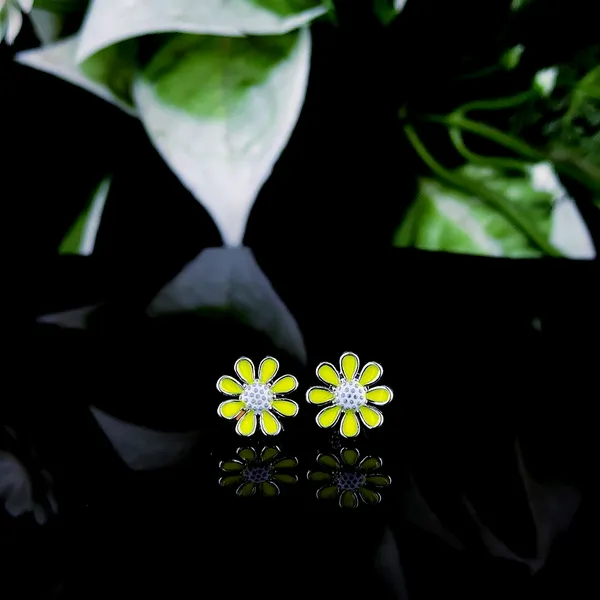 Sunny_Bloom_Studs