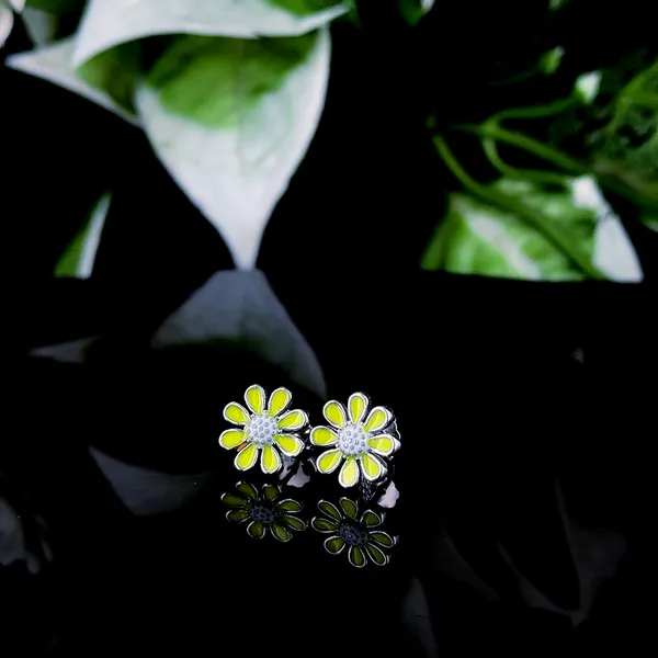 Sunny_Bloom_Studs