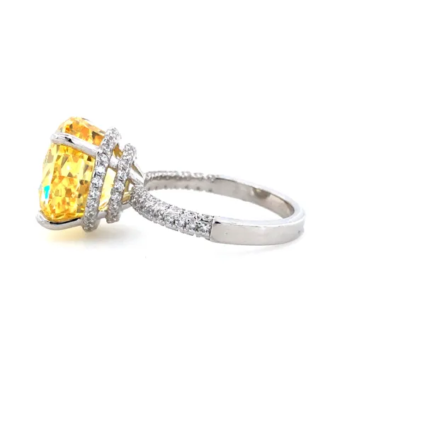 Radiant_Round-Cut_Yellow_Stone_Sterling_Silver_Solitaire_Ring