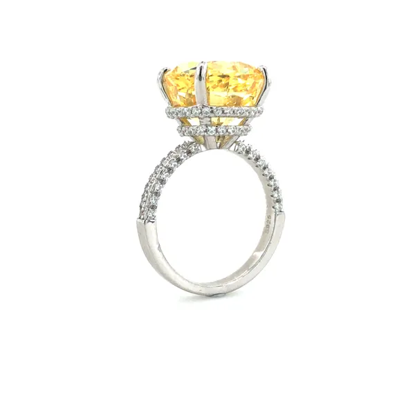 Radiant_Round-Cut_Yellow_Stone_Sterling_Silver_Solitaire_Ring