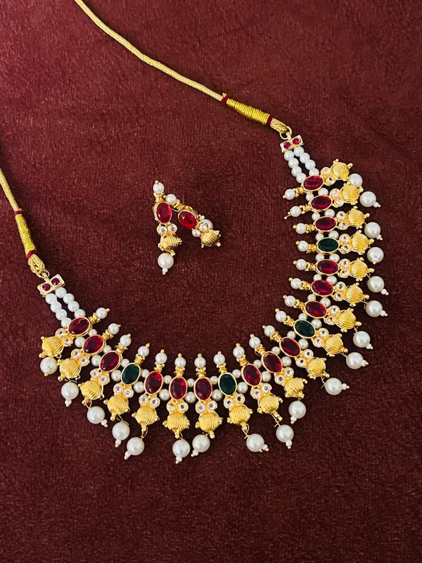 Gold_Ruby_Emerald_Red_&_Green_Stone_HandCraft_Choker_Set_Push_Premium_For_Women