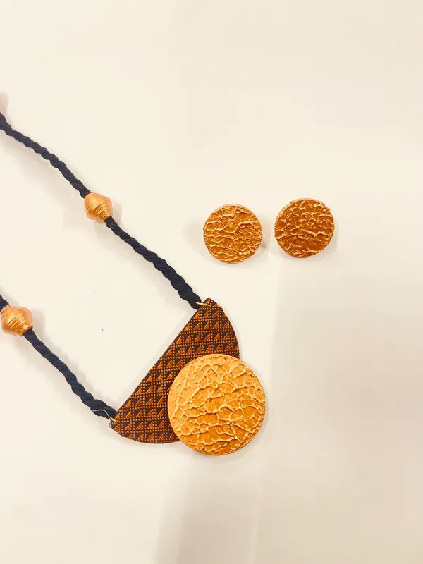 Gold_Handloom_Hand_Painted_Premium_&_Elegant_Long_Necklace_Set_For_Women_&_Girls