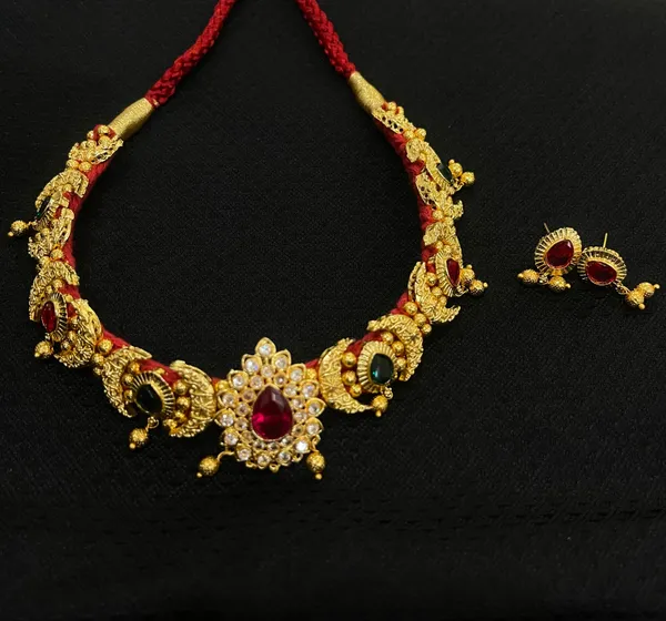 Gold_Ruby_Emerald_Red_&_Green_Stone_HandCraft_Choker_Set_Push_Premium_For_Women