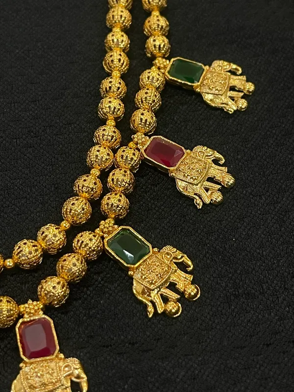 Gold_Ruby_Emerald_Red_&_Green_Stone_Handloom_Premium_&_Elegant_Long_Necklace_Set_For_Women_&_Girls