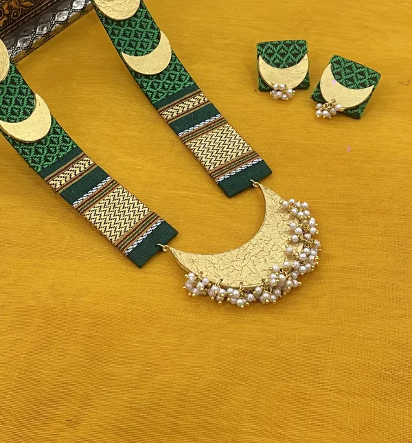 GREEN_Handloom_Hand_Painted_Premium_&_Elegant_Long_Necklace_Set_For_Women_&_Girls
