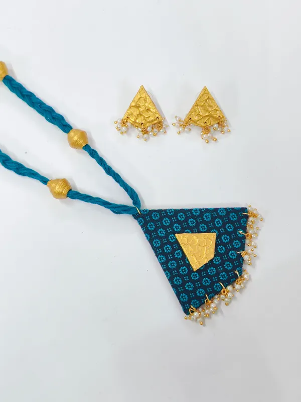 Maroon_Sky_Blue_Handloom_Hand_Painted_Premium_&_Elegant_Long_Necklace_Set_For_Women_&_Girls