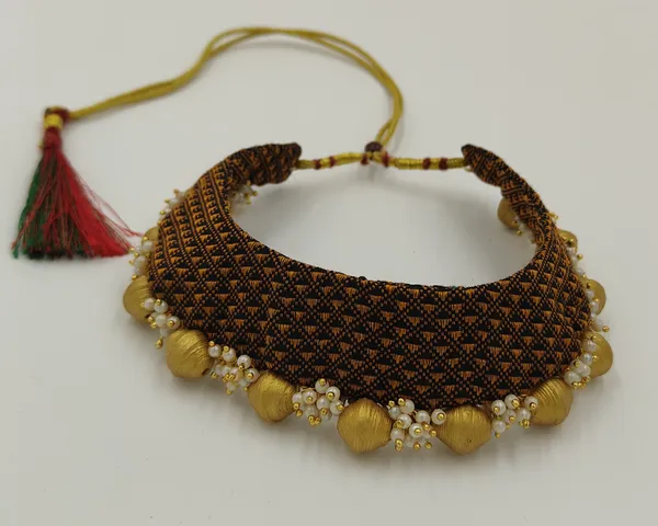 HANDLOOM_KHAN_FABRIC_ECOFRIENDLY_BEADED_CHOKER.