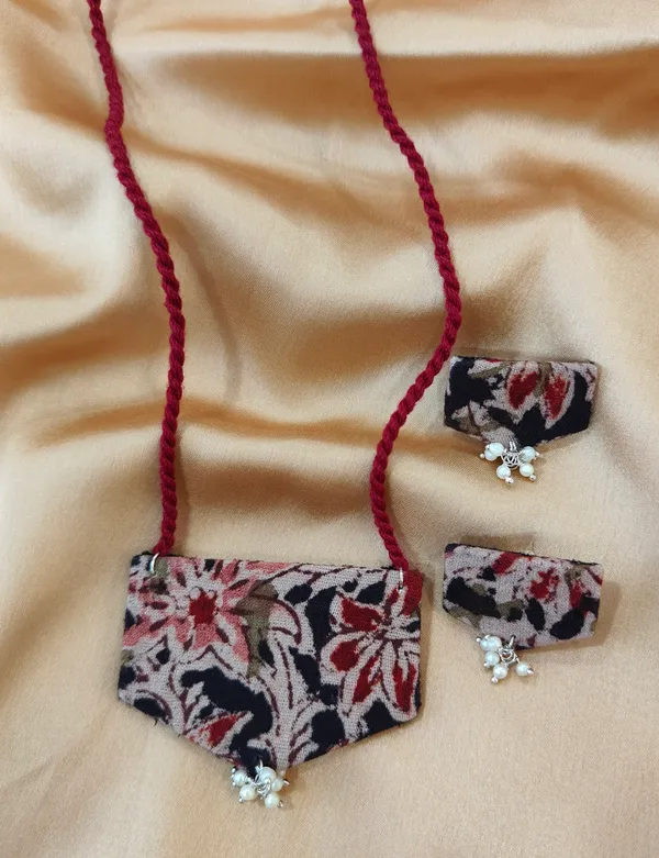 Maroon_Kalamkari_Premium_&_Elegant_Long_Necklace_Set_For_Women_&_Girls