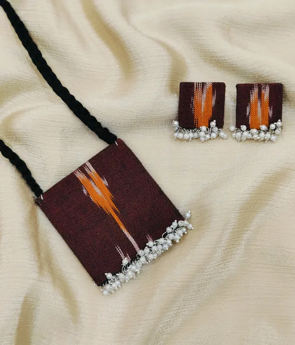Maroon_Handloom_Hand_Painted_Premium_&_Elegant_Long_Necklace_Set_For_Women_&_Girls