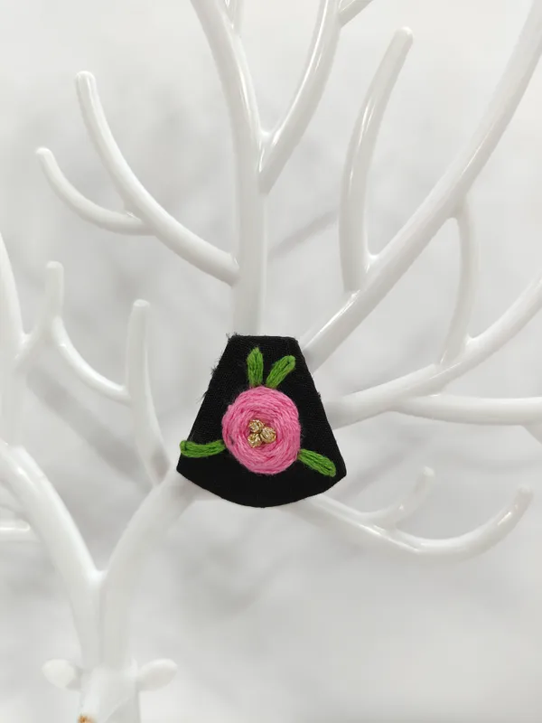 Black_Eco_Friendly_HandCraft_Earring_Push_Premium_For_Women