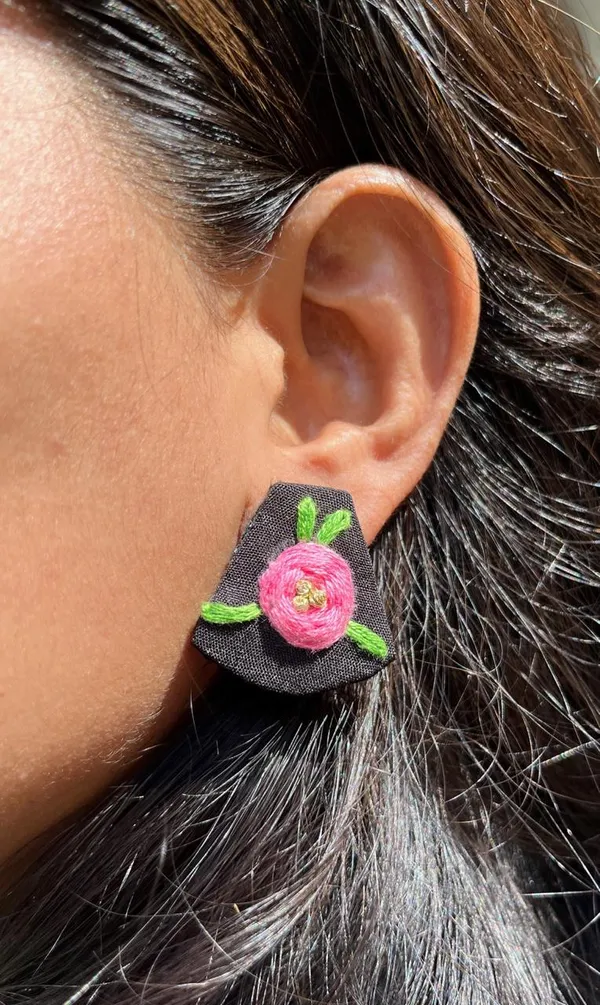 Black_Eco_Friendly_HandCraft_Earring_Push_Premium_For_Women