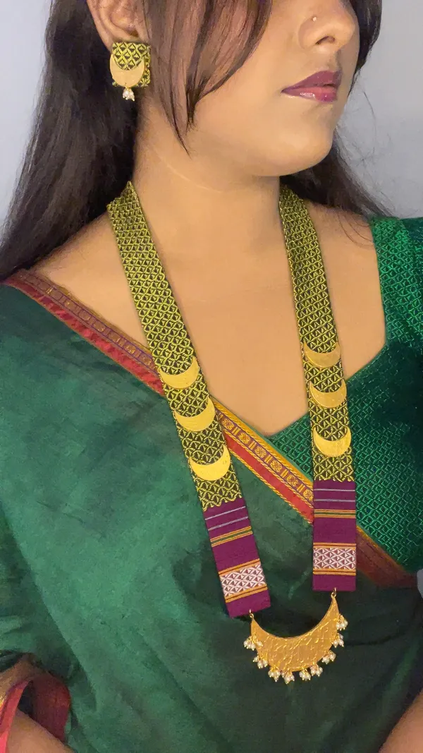 Light_Green_Handloom_Hand_Painted_Premium_&_Elegant_Long_Necklace_Set_For_Women_&_Girls