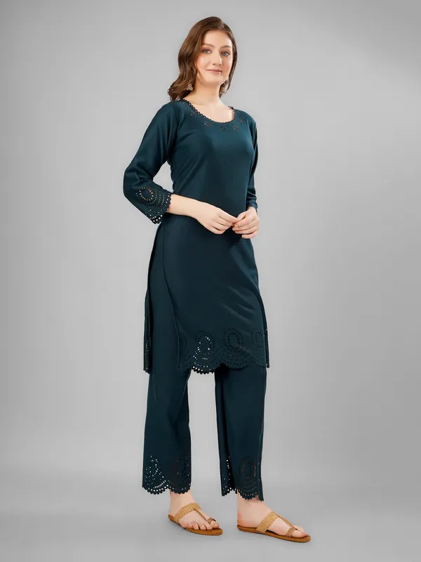 Green_Pure_Wool_Kurta_Sets_For_Women