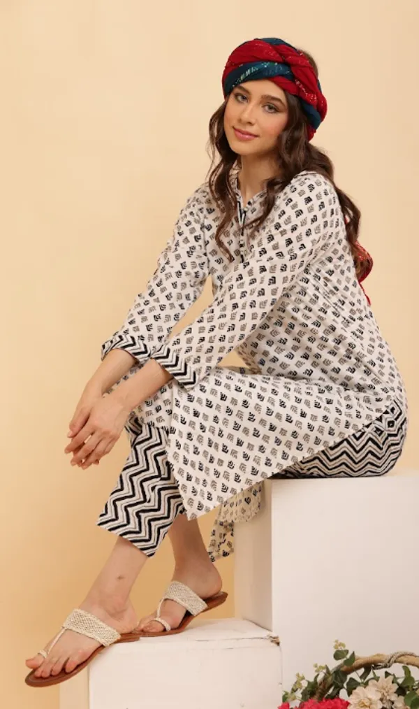 Black_&_White_Pure_Cotton_Kurta_Sets_For_Women