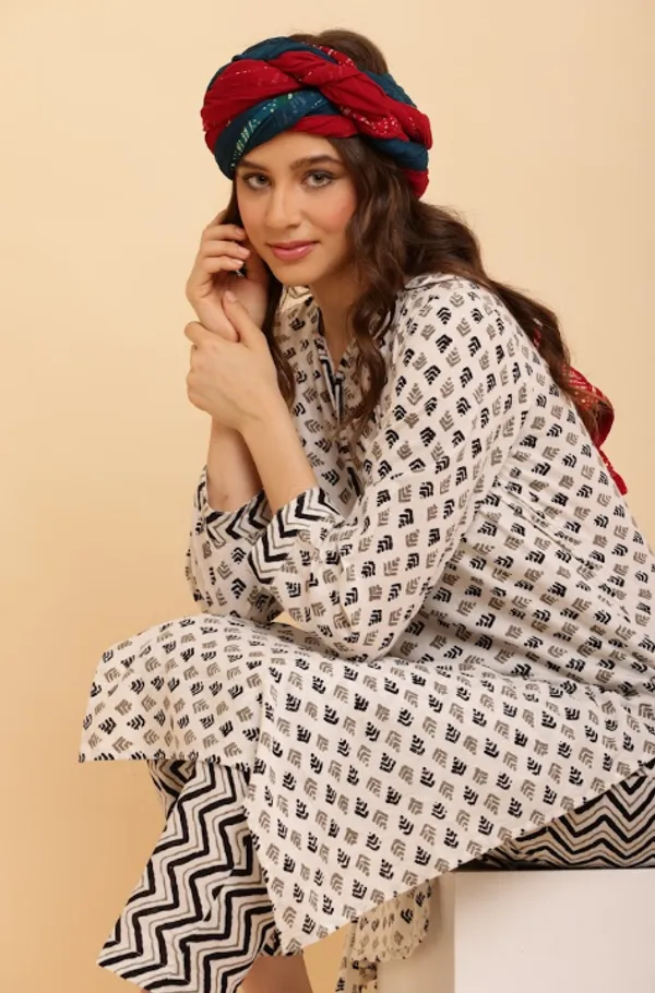 Black_&_White_Pure_Cotton_Kurta_Sets_For_Women