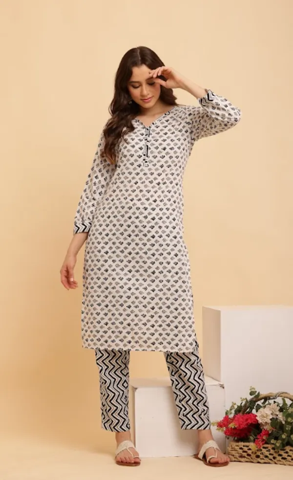Black_&_White_Pure_Cotton_Kurta_Sets_For_Women