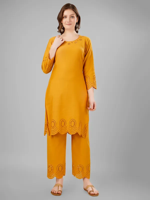Yellow_Pure_Wool_Kurta_Sets_For_Women