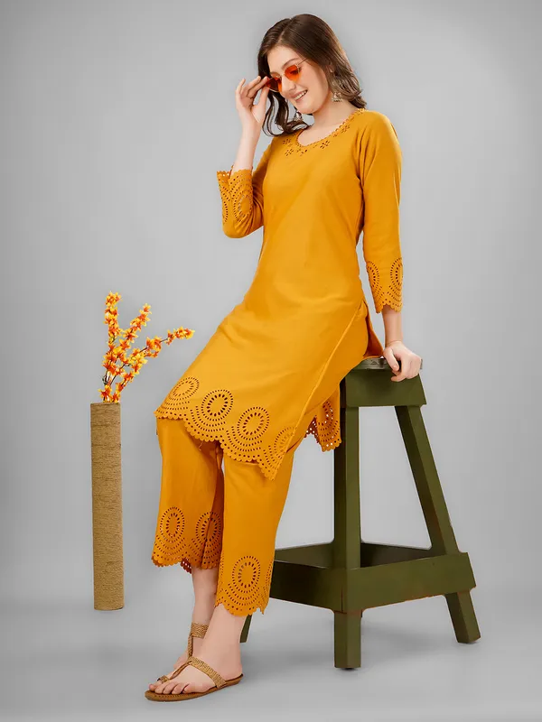 Yellow_Pure_Wool_Kurta_Sets_For_Women