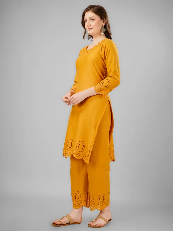 Yellow_Pure_Wool_Kurta_Sets_For_Women