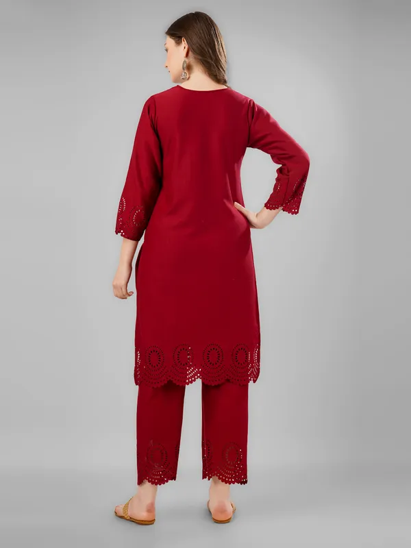 Maroon_Pure_Wool_Kurta_Sets_For_Women