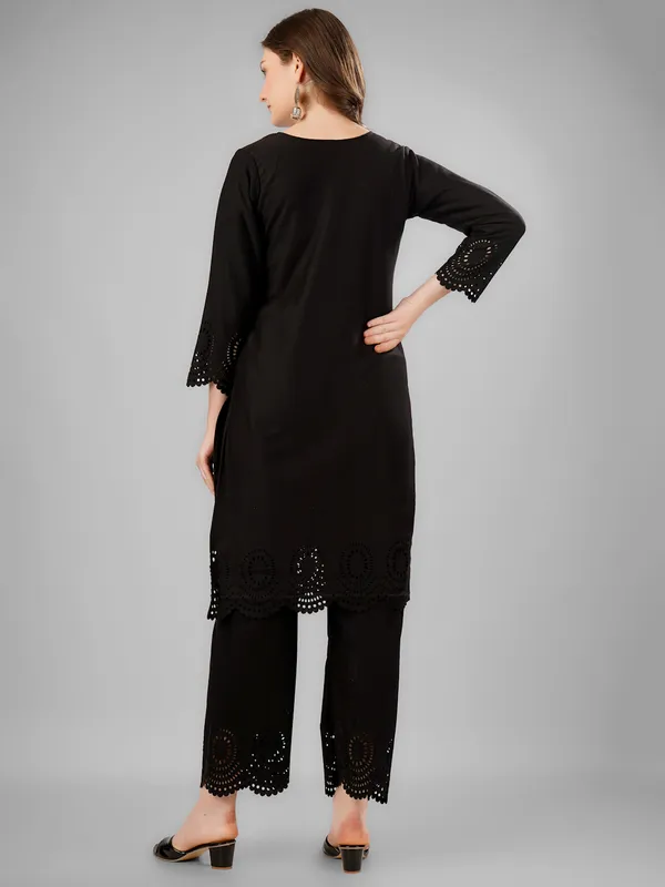 Black_Pure_Wool_Kurta_Sets_For_Women