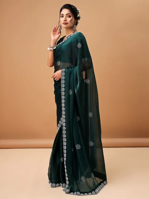Emerald_Elegance_Green_Saree_with_Exquisite_Diamond_Work