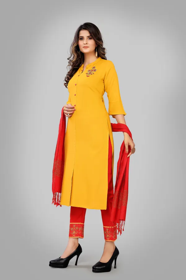 3-Piece_Rayon_Kurti_Set_with_Pants_and_Dupatta__Elegant_Ethnic_Outfit