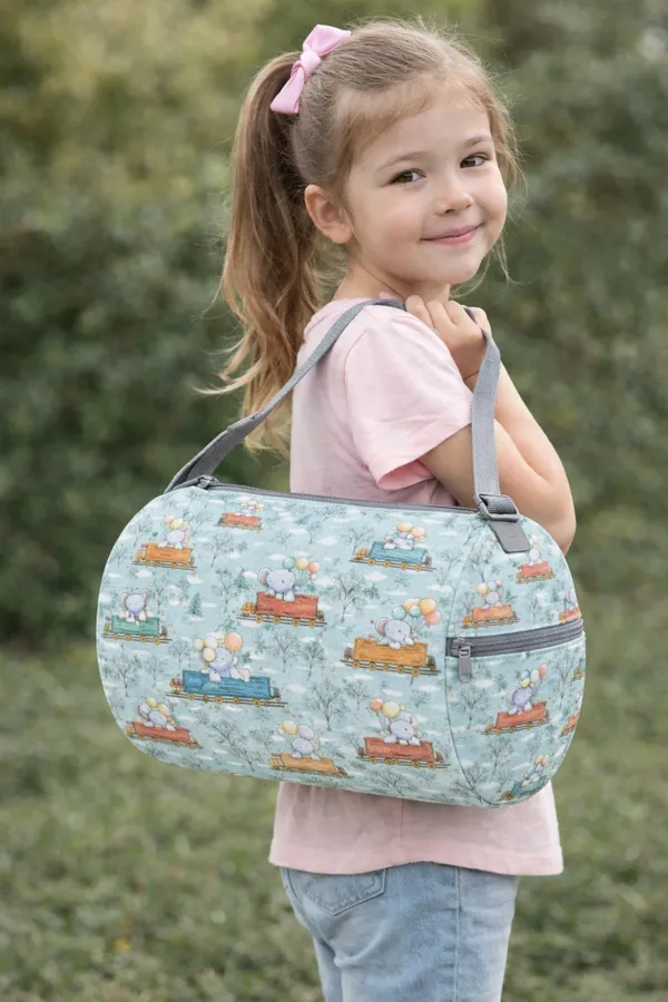 Kids_Duffel_Bag_Elephant_Train_Print