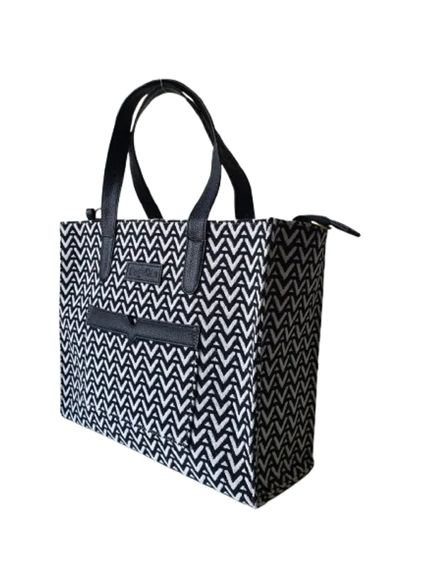 Black_Premium_Patterned_Hand_Bag_For_Women